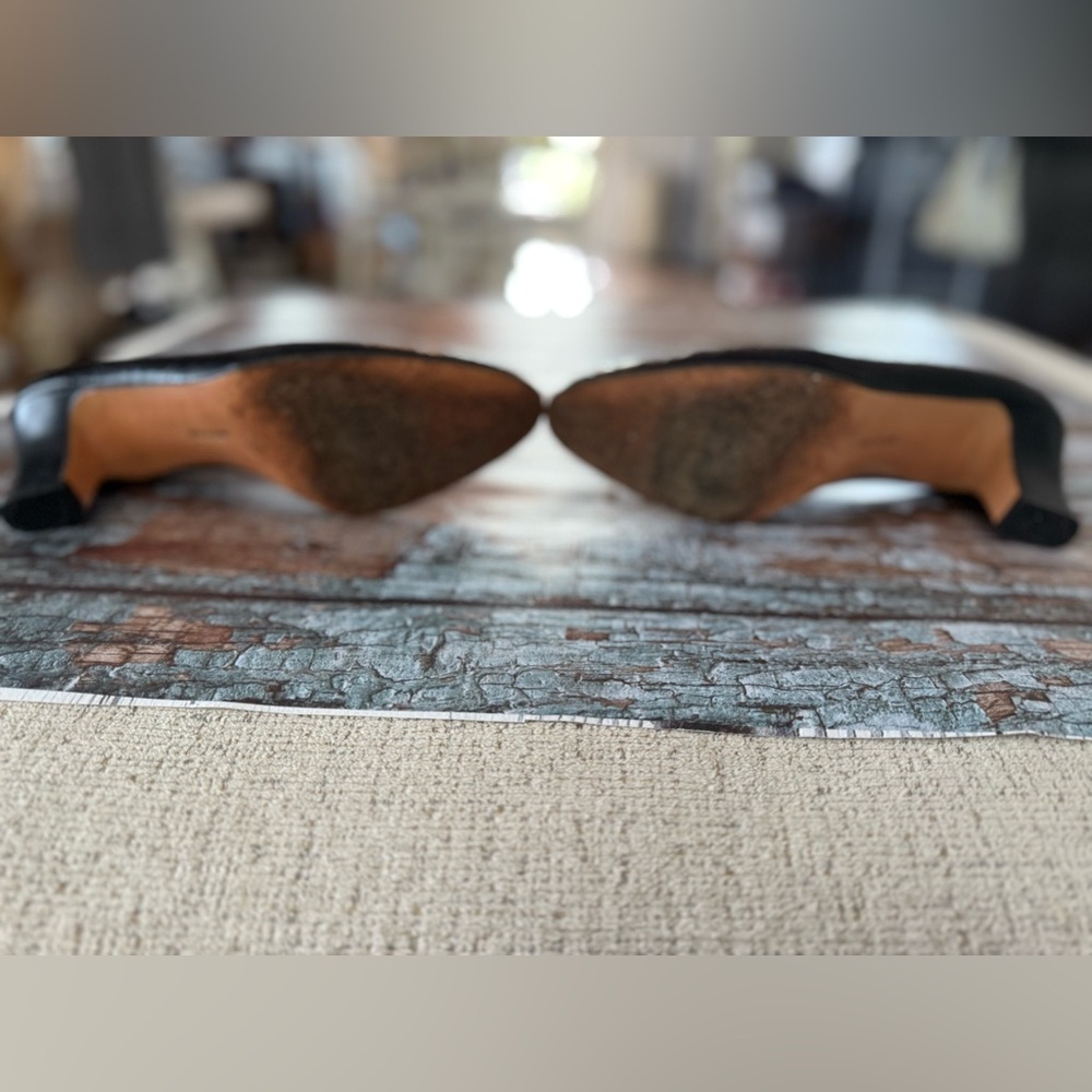 Salvatore Ferragamo Black Croc-Embossed heels - Picture 8 of 12